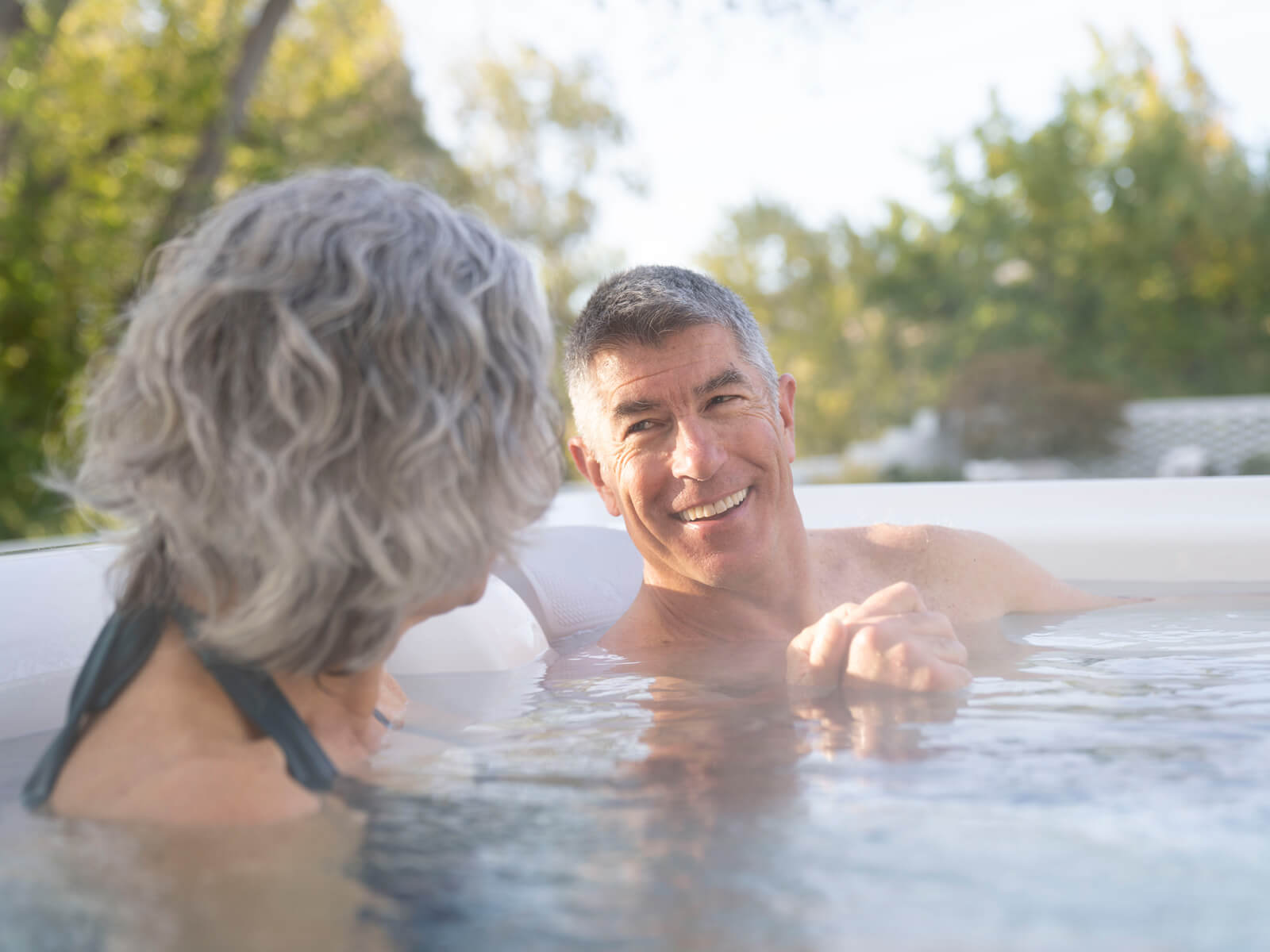 Couple relaxing in a Hot Spring Highlife Grandee spa