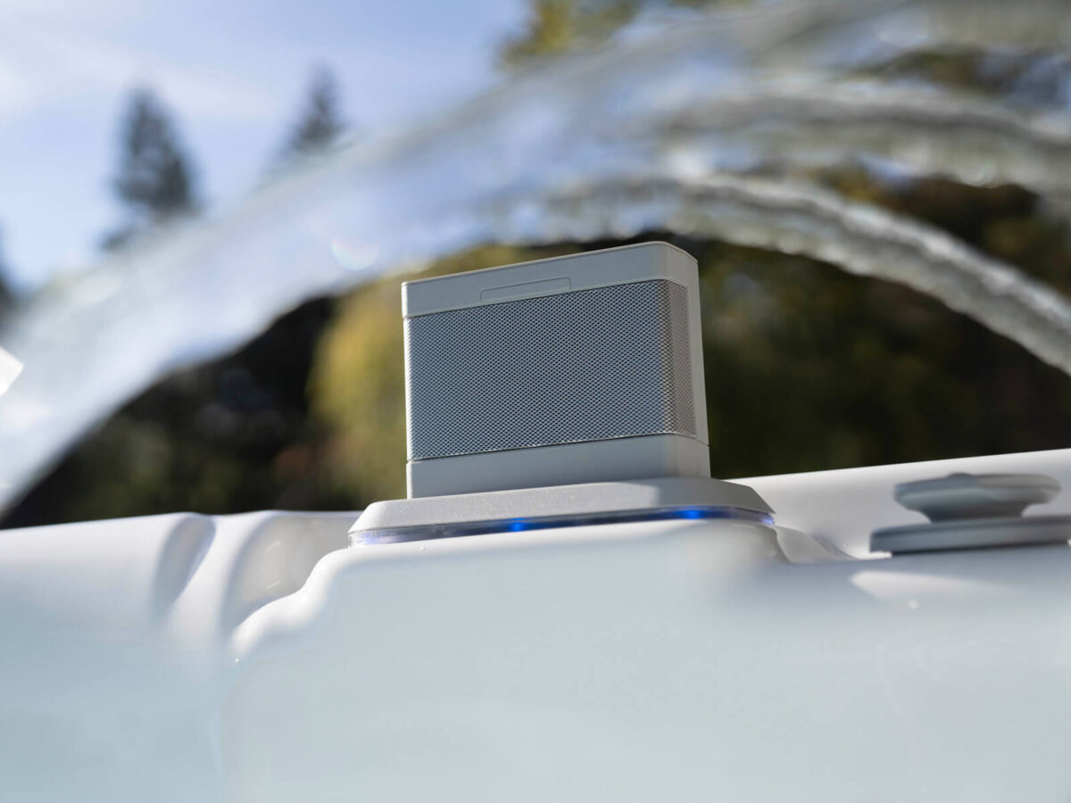 Wireless spa audio system